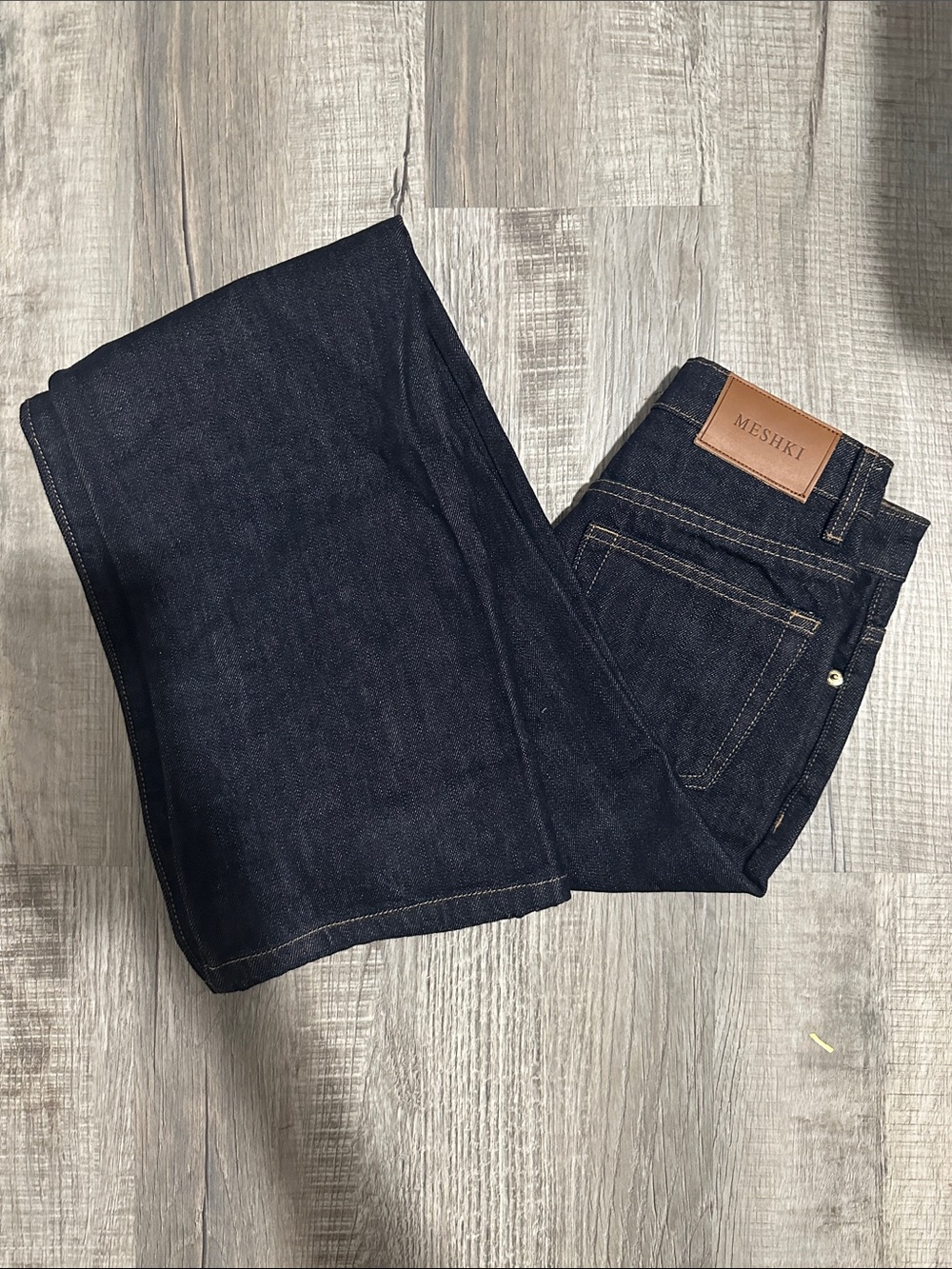 Meshki Women’s Dark Indigo Straight Jeans AUS SIZE: 6 US SIZE: 2